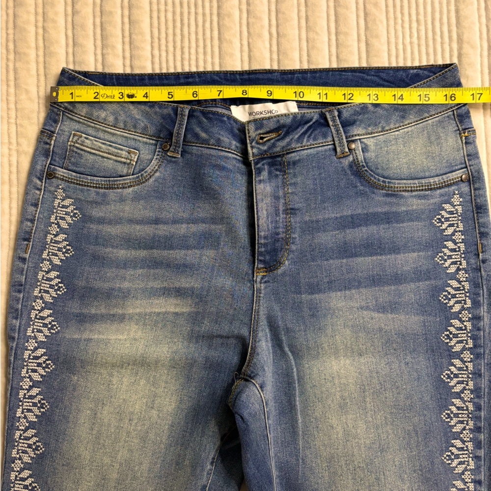 Embroidered jeans size 12